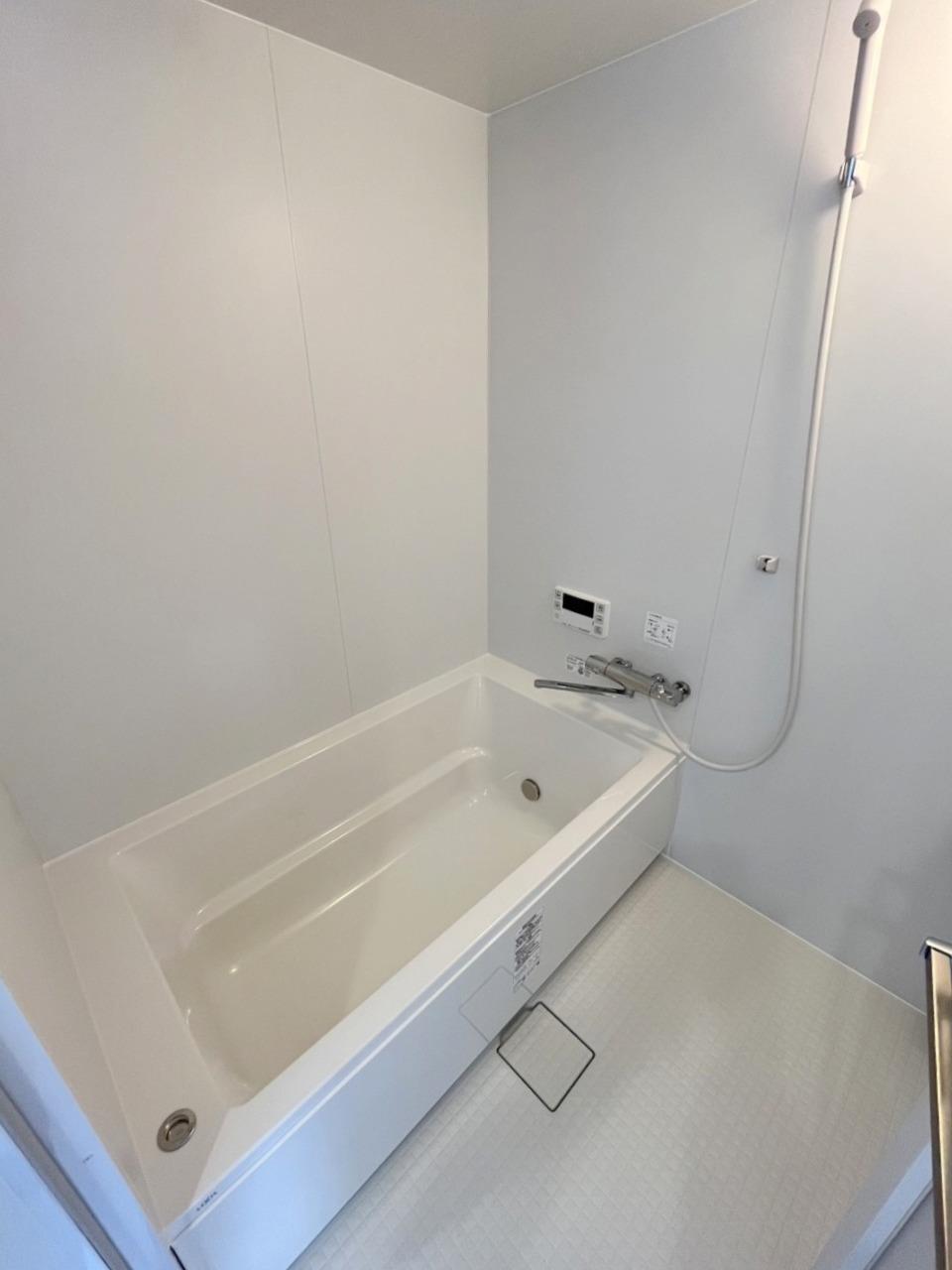 バス・シャワールーム　バスルーム