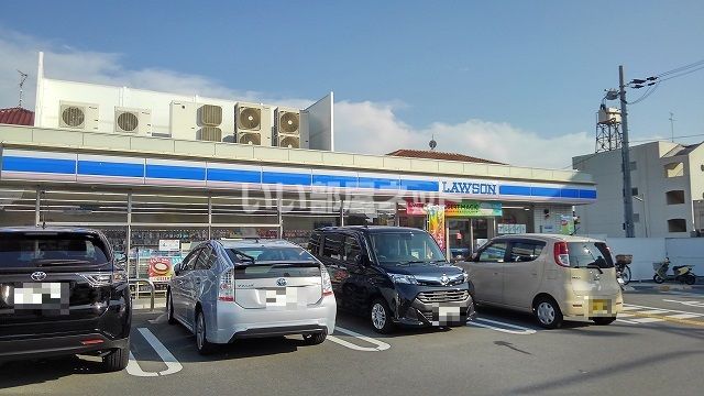 コンビニ　ローソン　八幡男山石城店（コンビニ）まで332m