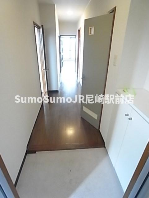 玄関　明るい玄関です