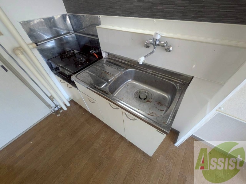 キッチン　キッチンは調理スペースもあり料理がはかどりそうです。