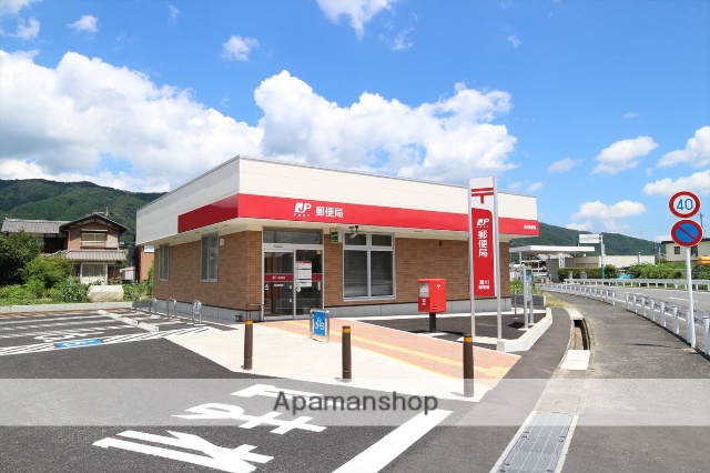 郵便局　滝川郵便局（郵便局）まで567m