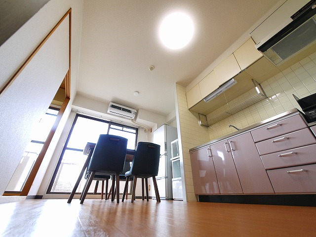 居室・リビング　使いやすい居間です