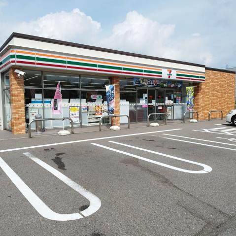 コンビニ　セブン－イレブン金沢三池店（コンビニ）まで1073m