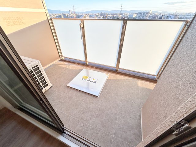 バルコニー　明るいバルコニーです