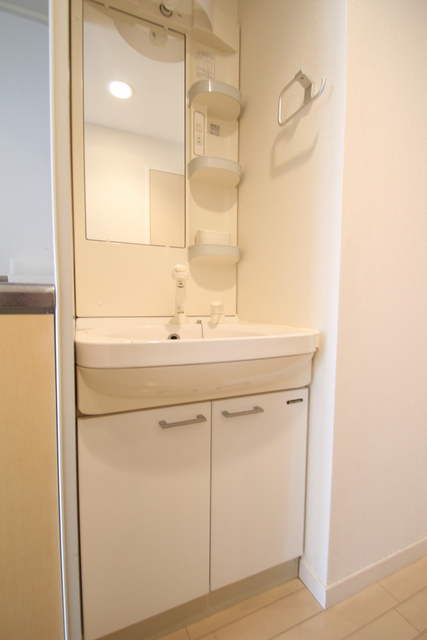 洗面設備　※同号室別室の参考写真です。