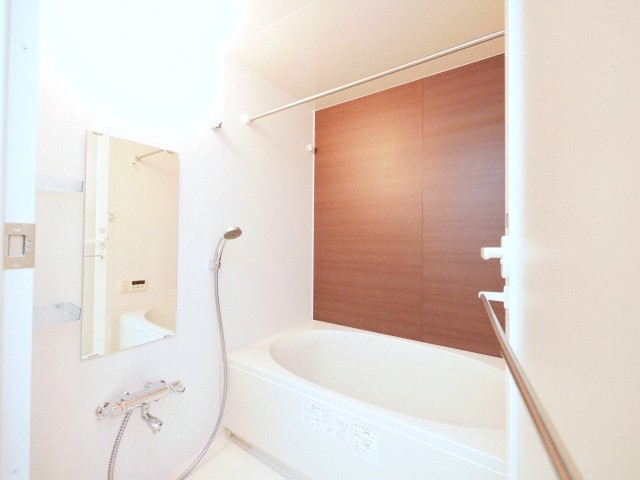 バス・シャワールーム　ゆったりとしたお風呂です♪
