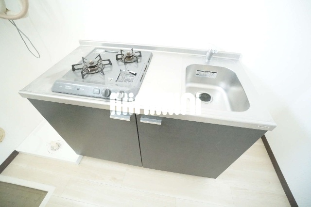 キッチン　※同物件別号室の参考写真です。