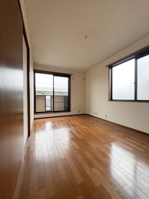 居室・リビング　フローリングの洋室６帖