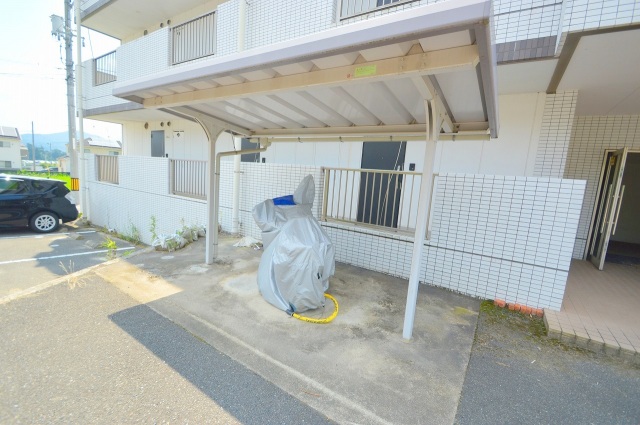 ショッピングセンター　ザ・ビッグ焼山店（ショッピングセンター）まで1529m