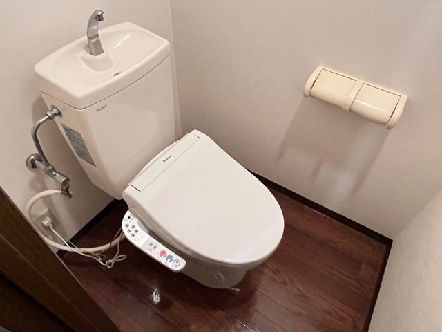 トイレ　シャワー付トイレ