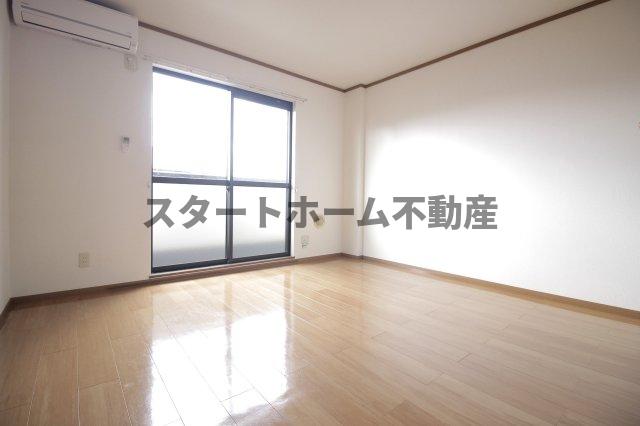 居室・リビング　居間です