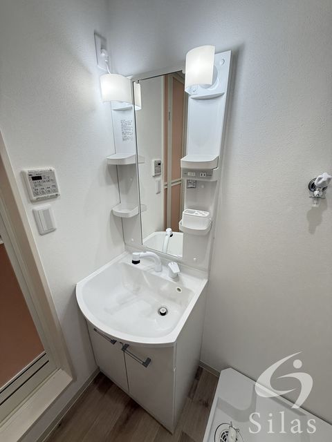 洗面設備　同仕様