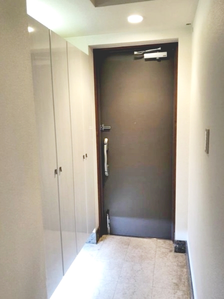 玄関　◇大きめのシューズBOX