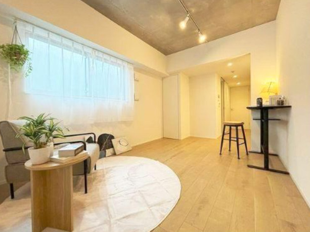 居室・リビング　※別部屋の参考写真です。家具は参考の物になります