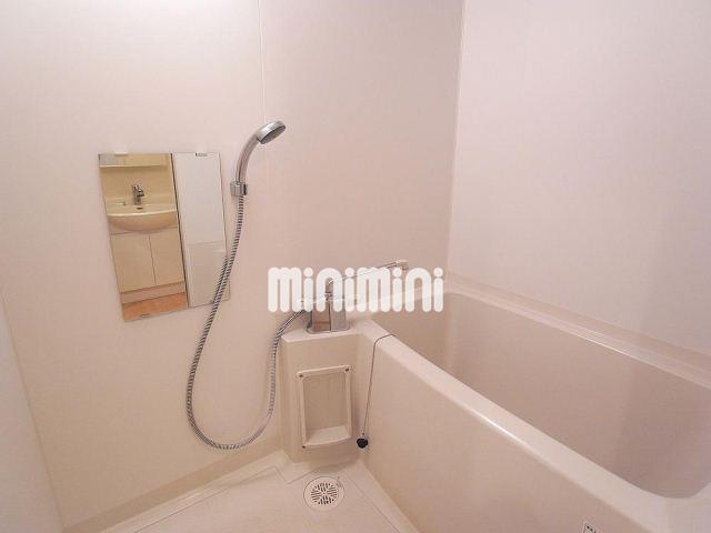 バス・シャワールーム　１日の疲れを洗い流す癒しの空間です