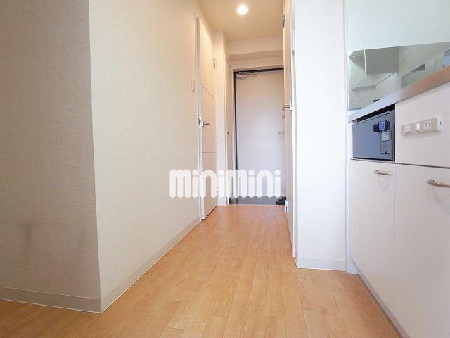 玄関　玄関周りの雰囲気です