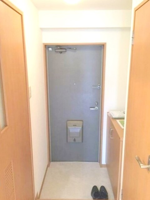 玄関　別部屋同仕様タイプ