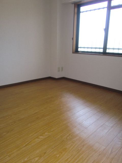 居室・リビング　明るい日差しが差し込みます