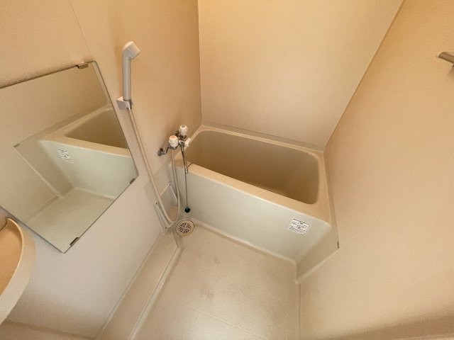 バス・シャワールーム　お風呂で日々の疲れを落としましょう