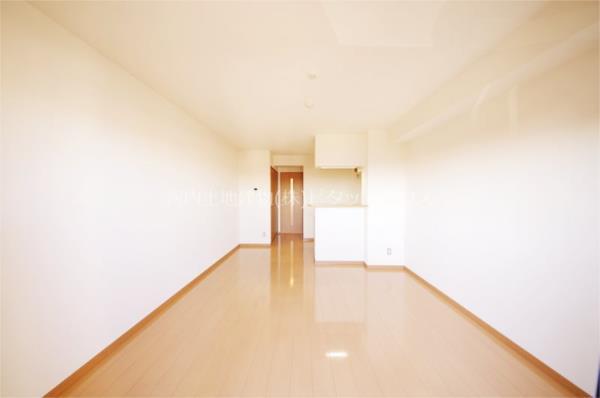 居室・リビング　※反転室内