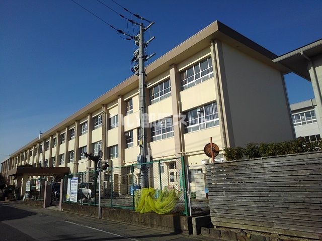 小学校　久留米市立長門石小学校（小学校）まで669m