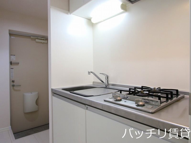 キッチン　同型タイプの為、現状を優先致します。