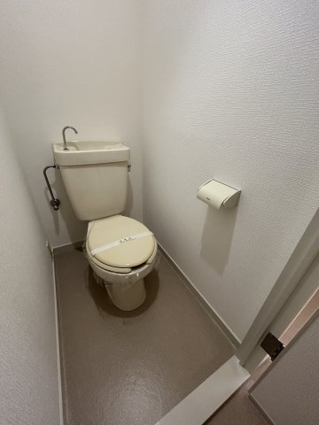 トイレ　ゆったりとした空間のトイレです