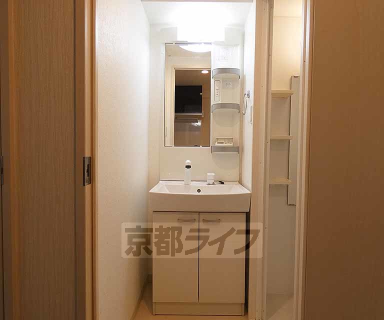 洗面設備　洗面所です