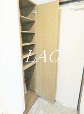 玄関　玄関です。