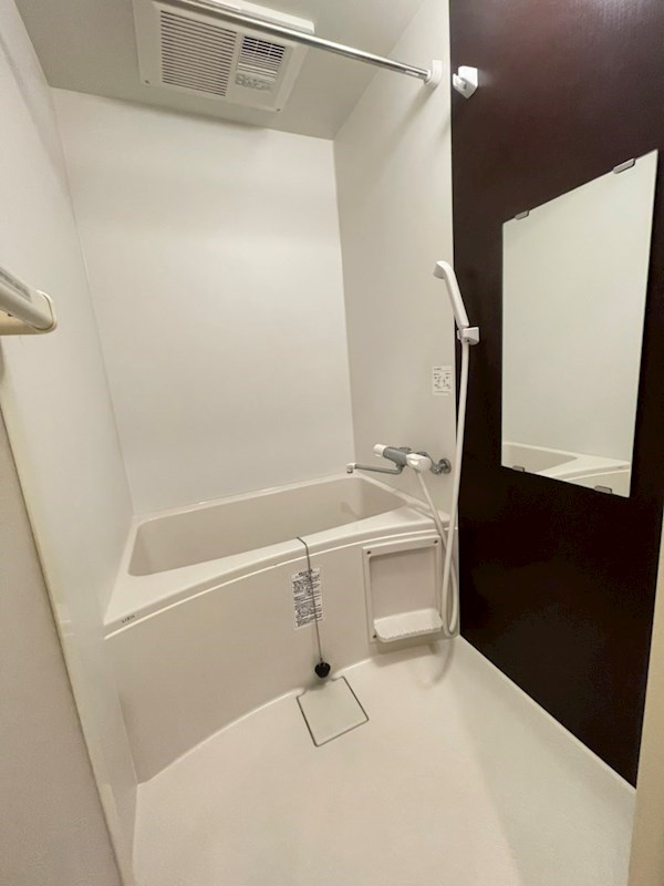 バス・シャワールーム　バスルーム