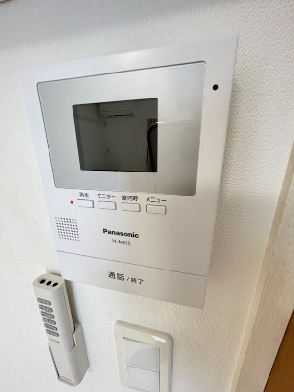 セキュリティ　モニター付きインターホン