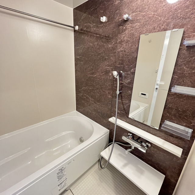 バス・シャワールーム　バスルーム