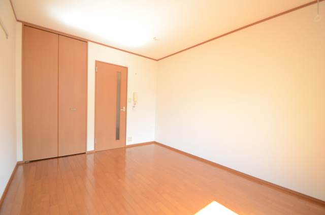 居室・リビング　別号室の画像になります