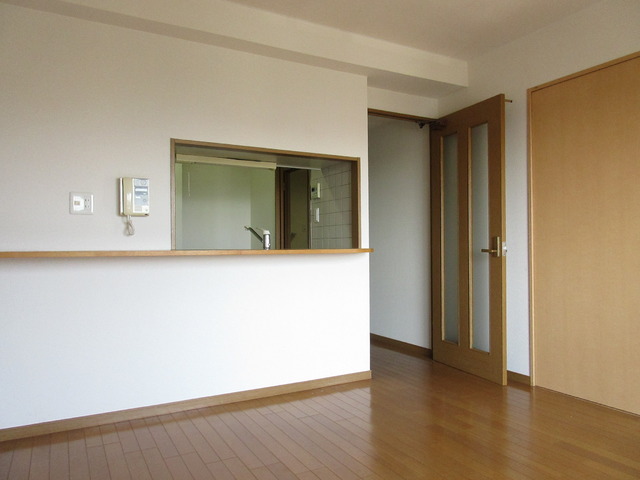 居室・リビング　※代表的な内装写真を掲載しております。