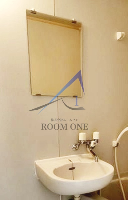 洗面設備　洗面台です。