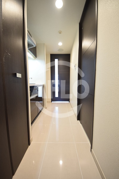 玄関　アーデン堺筋本町　廊下