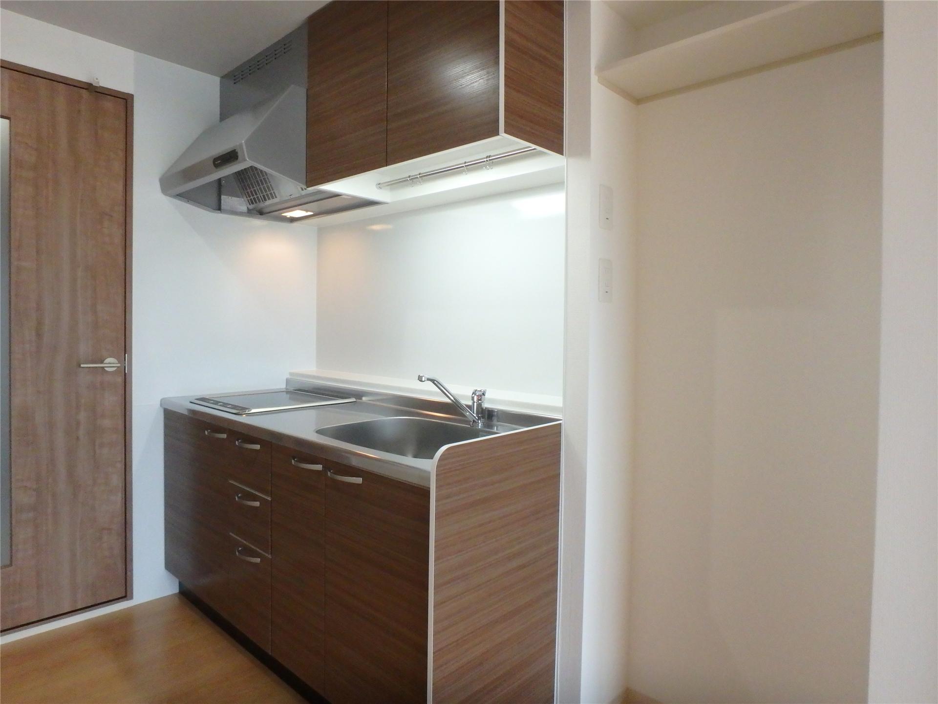 キッチン　２口ＩＨコンロ付きのシステムキッチンです