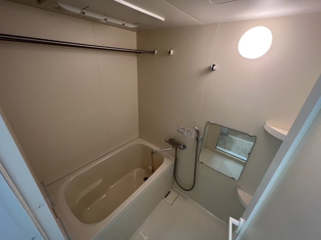 バス・シャワールーム　カルムクレール2.5.8　浴室