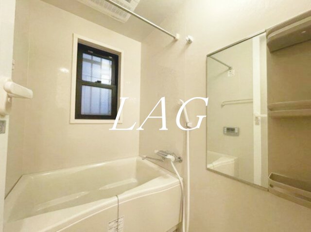 バス・シャワールーム　お風呂です。