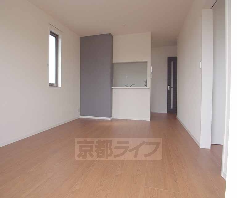 居室・リビング　広々としたお部屋です。