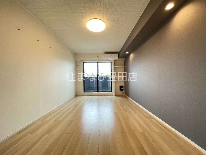 居室・リビング　同型別部屋写真