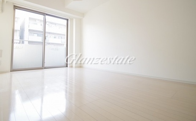 居室・リビング　☆解放感溢れる室内☆