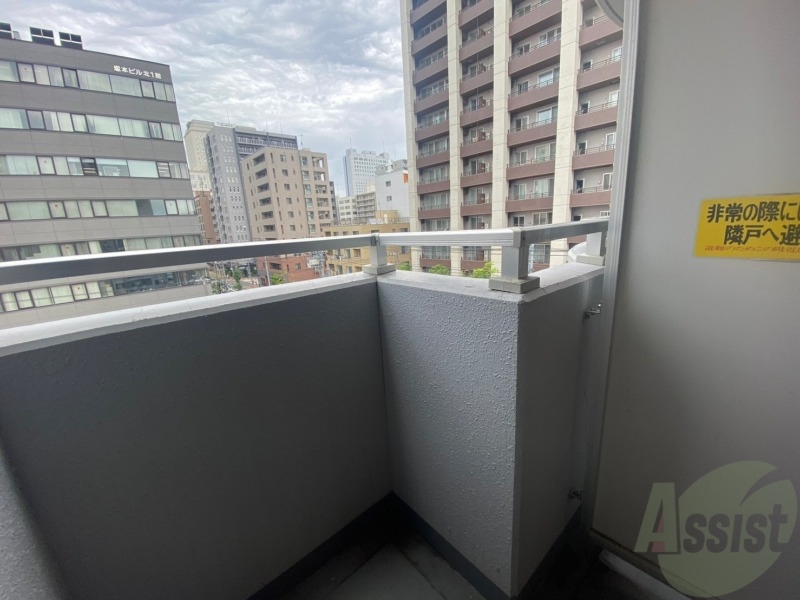 バルコニー　バルコニーです。洗濯物を干したり一息ついたりできますね！