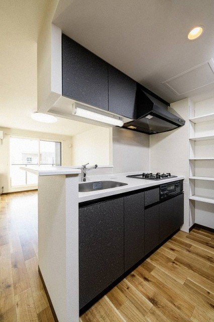 キッチン　人気の対面システムキッチンタイプです！