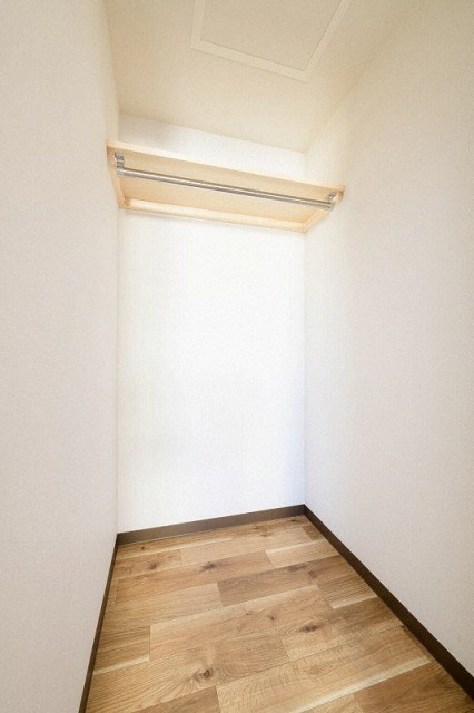 収納　収納力のあるウォークインクローゼットです！