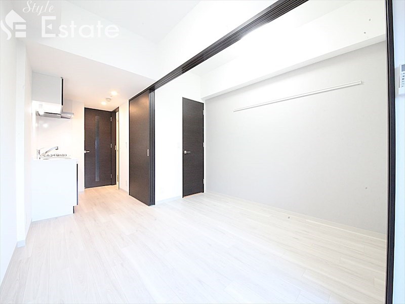 居室・リビング　内装