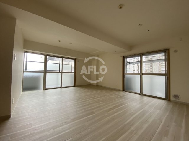 居室・リビング　フォレステージュ谷町　リビング