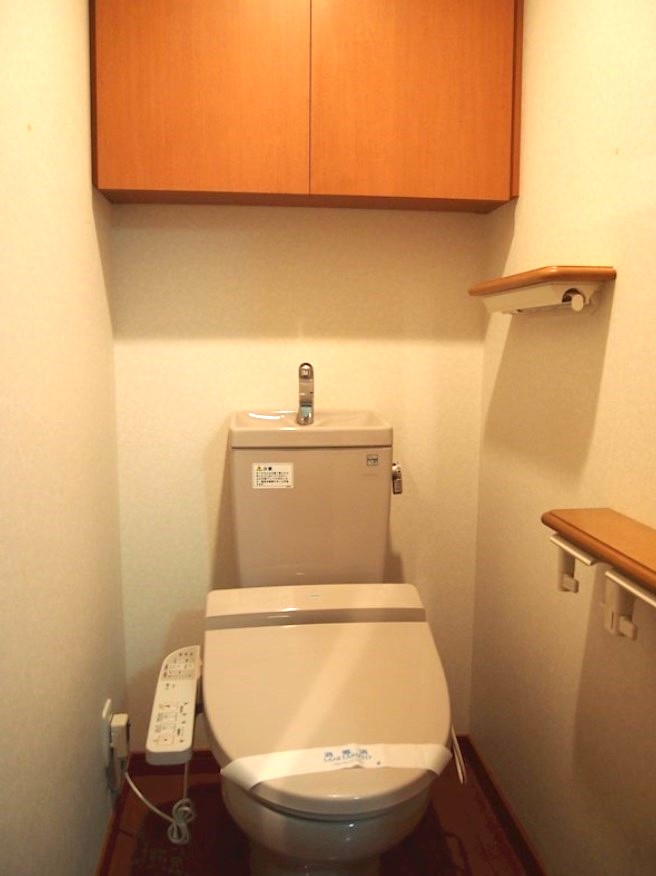 トイレ　☆温水洗浄便座☆