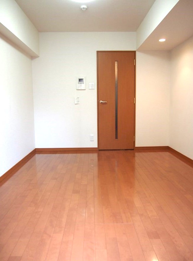 居室・リビング　★角部屋、二面採光、風通しも良好★