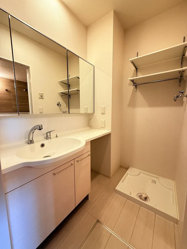 洗面設備　※掲載情報と物件の現況が異なる場合、現況を優先するものとしま